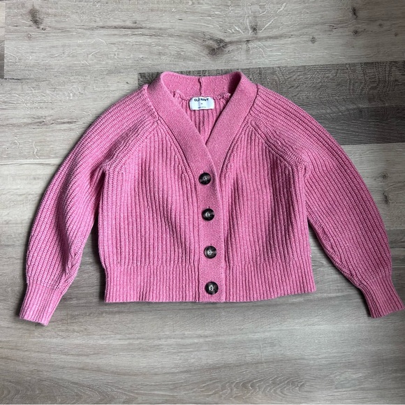 Old Navy Ribbed V-Neck Button Cardigan - Picture 2 of 5